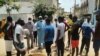 À Dakar, actuellement, on constate plus de relâchement et moins de précautions, à Dakar, le 27 octobre 2021. (VOA/Seydina Aba Gueye) 