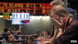 El desplome del Dow Jones fue el más fuerte en un solo día desde diciembre de 2008.