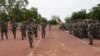 Le Général Keba Sangaré lors de la revue des troupes, au Mali, le 8 septembre 2019. (VOA/Kassim Traoré)
