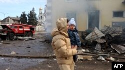 Зеленски вели дека победата на Украина зависи од поддршката од Западот.