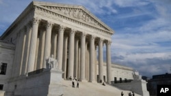 La Corte Suprema de EE.UU. en Washington. Viernes, 15 de marzo de 2019. El alto tribunal falló contra un grupo de inmigrantes en un caso sobre detención de inmigrantes que han cometido delitos y han pagado sus condenas.