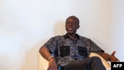 Jean-Marie Michel Mokoko lors d'un entretien à son domicile de Brazzaville le 19 mars 2016. / AFP / EDUARDO SOTERAS