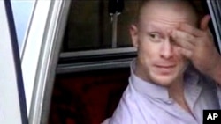 Sersan Bowe Bergdahl saat dibebaskan Taliban (Foto: dok).