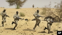 Tentara melakukan latihan sebagian bagian dari insiatif untuk mengamankan kawasan Sahel (foto: dok).