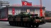 미 국가정보국장 "북한 이동식 ICBM 배치 초기"