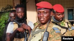 Le capitaine Ibrahim Traoré a assuré que Paris "est un partenaire comme les autres".