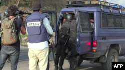Arrestation d'un manifestant au Gabon. (Photo AFP)
