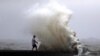 Tormenta tropical Cristóbal podría fusionarse y fortalecerse