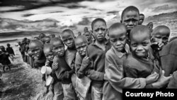 Des enfants en Tanzanie, novembre 2011.