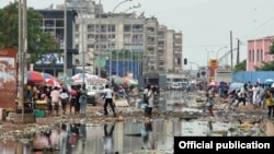 Donbasın daşkömür şaxtaçıları genişmiqyaslı tətillərə çıxaraq, Ukrayna ordusunun Donetsk regionunu tərk etməsini tələb edib - 28 may, 2014<br />
<br />
<br />
<br />
<br />
<br />
&nbsp;