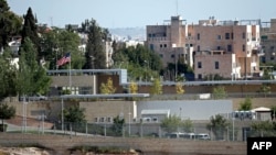Una vista parcial tomada el 30 de abril de 2018 del Consulado de EE.UU. entre el oeste y el este de Jerusalén (en una zona disputada por israelíes y palestinos), que se utilizará temporalmente como nueva embajada a partir del 14 de mayo de 2018.