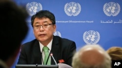 朝鲜常驻联合国副代表金利龙(资料照片)