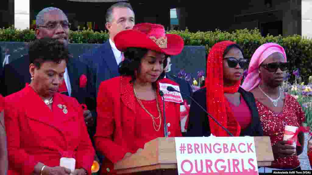 Yar Majalisar Wakilan Amurka Frederica Wilson a taron bikin tunawa da yan matan Chibok da aka sace shekaru biyu da suka gabata. 