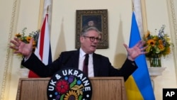 Премьер-министр Великобритании Кир Стармер выступает на церемонии по поводу трехлетней годовщины полномасштабного российского вторжения в Украину. Лондон, 24 февраля 2025 г.