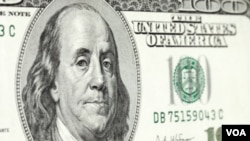El Banco Mundial anticipa que los envíos de dinero por inmigrantes latinos a sus países de origen seguirán aumentando.