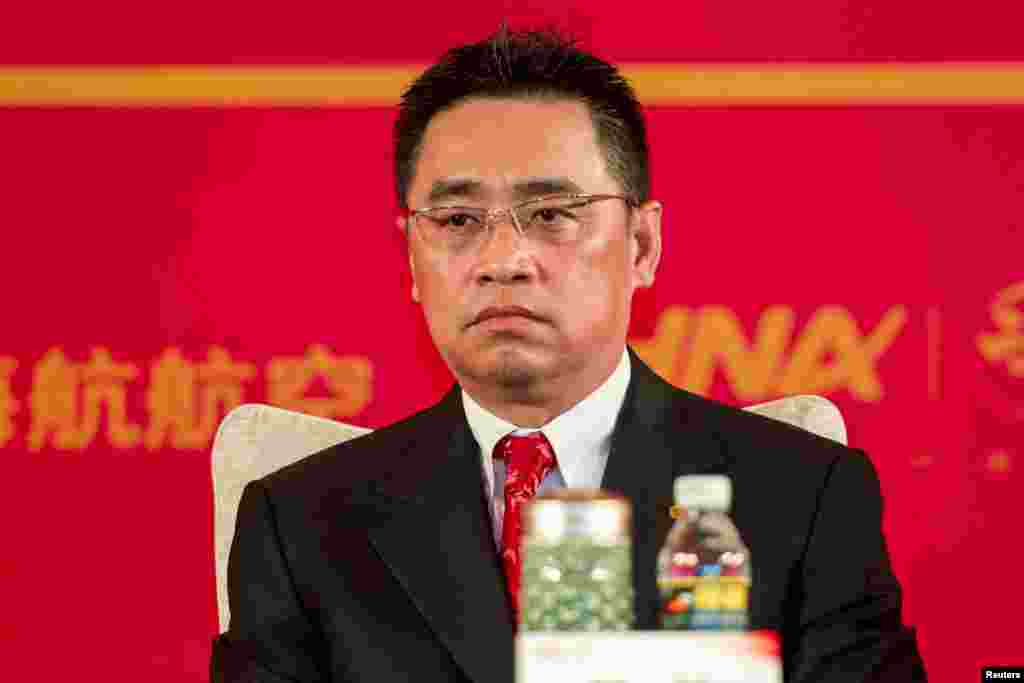 2013年4月28日中国海航集团董事长王健在中国海南省海口市出席该公司成立20周年大会。 该公司2018年7月4日表示,董事长兼联合创始人王健在法国南部公务考察期间意外跌落,重伤,经抢救无效于当地时间7月3日离世,终年57岁。出事时王健在普罗旺斯的博尼约村照相。法国警方称,他从10米到15米高的墙上跌下来。警方认为这是意外事故,不可疑。