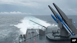 台灣海軍紀德級驅逐艦艦尾的標準二型導彈。（2013年5月16日資料照） 