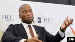 Didier Drogba lors d'une conférence de presse, à Paris, France, le 12 septembre 2019. 