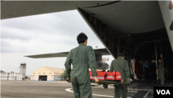 台灣空軍與海巡署2017年7月24日一道舉行太平島救援演練（美國之音黎堡攝）