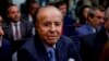 Hospitalizan a expresidente Menem por neumonía en Argentina