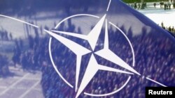 U pisanom odgovoru neimenovanog zvaničnika NATO-a navedeno je da Severnoatlantska alijansa ima sa Srbijom dugotrajno partnerstvo koje, kako je ukazano, ceni. (Foto: Reuters)
