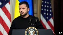 Аналітики називають причини, чому Зеленського приймали в Конгресі США не так, як минулого разу
