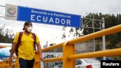 El Ministerio de Salud ecuatoriano informó que los tres nuevos contagiados integran el núcleo familiar de la primera paciente, una ecuatoriana de más de 70 años residente en España que llegó a Guayaquil el 14 de febrero. Foto de archivo del 1 de marzo de 2020.