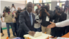 Lutero Simango, líder do MDM e candidato presidencial vota na Escola Secundária Josina Machel, 9 de outubro 2024