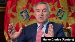 ARHIVA - Crnogorski predsjednik Milo Đukanović (Foto: REUTERS/Marko Djurica)