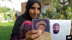 Guantanamodagi o'g'li qaytishini kutib o'tirgan afg'on ona