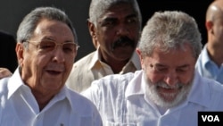 Lula da Silva (der.) se reunió con Raúl y Fidel Castro de quien aseguró se encuentra "hablador como siempre".