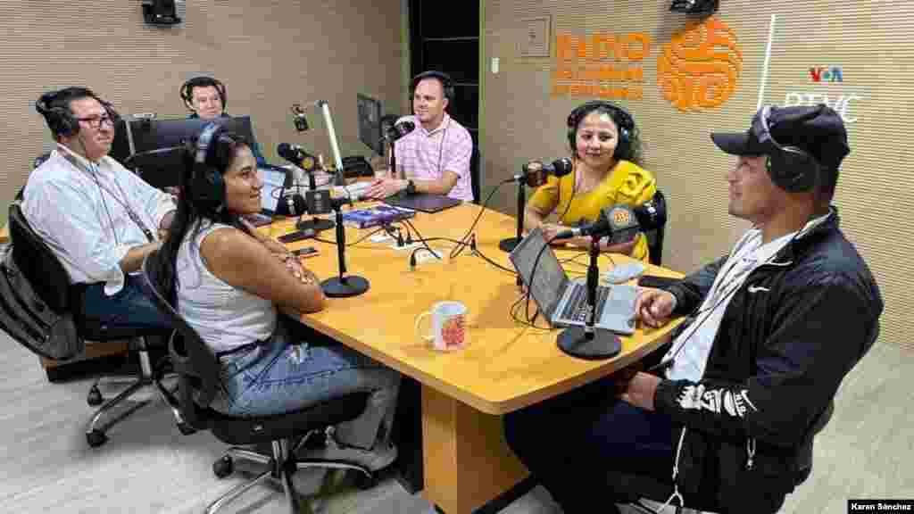 El equipo de la emisora de paz de Mesetas lo integran víctimas, frimantes de paz y miembros de la sociedad civil.