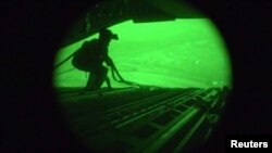 美軍在中東執行空投任務 （資料圖片）