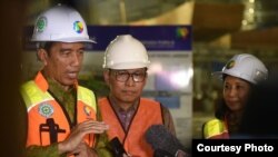 Presiden Joko Widodo di Terminal III Bandara Soekarno Hatta, Jakarta. (Foto: Courtesy Setpres RI)