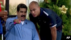 El presidente de Venezuela Nicolás Maduro, amenazó a los banqueros del país con cárcel, para los gerentes y directivos que “saboteen” los servicios al cliente.