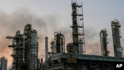 Unidades de la refinería El Palito cerca de Puerto Cabello, Venezuela, el 29 de enero de 2024.