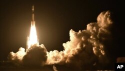 Un cohete H-2B que carga la nave espacial Kounotori 7 despega del Centro Espacial Tanegashima en el suroeste de la prefectura de Japón de Kagoshima, el domingo 23 de septiembre de 2018. 