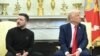 President ya ekolo Amerika Donald Trump na president Volodymyr Zelensky bakutani na buera Oval na Maison lanche, Washington D.C., 28 sanza ya mibale 2025.