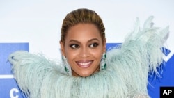 Beyonce Knowles arrive aux MTV Video Music Awards au Madison Square Garden, à New York, le 28 août 2016. 