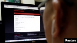 A quiz question about the South China Sea is seen on a Vietnamese website in Hanoi, Vietnam, Aug. 24, 2018. 