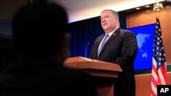 El secretario de Estados Unidos, Mike Pompeo, durante una rueda de prensa celebrada en la sede de la cartera de Exteriores, el 5 de agosto de 2020.