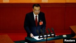 中國總理李克強在3月5日召開的第十三屆全國人大五次會議上做政府工作報告。