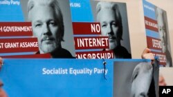 El Departamento de Justicia de EE.UU. ha acusado al fundador de WikiLeaks, Julian Assange, de recibir y publicar información clasificada.