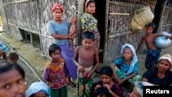 Warga etnis minoritas Muslim Rohingya di kamp pengungsi di Sittwe, Myanmar (foto: dok). Pemerintah Myanmar tidak mengakui Rohingya sebagai etnis minoritas di sana.