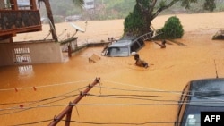 Inondation à Regent près de Freetown, 14 août 2017.