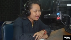  វុធ ស្រីលក្ខ ជា​និស្សិត​វេជ្ជសាស្ត្រ​យោធា​នៃ​បណ្ឌិត​សភា​យោធា គីរ៉ូវ៉ា នា​ទីក្រុង St. Petersburg សហព័ន្ធ​រុស្ស៊ី។