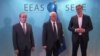 Kosovski premijer Avdulah Hoti, šef diplomatije EU Žozep Borelj i predsednik Srbije Aleksandar Vučić na obnovljenim pregovorima u Briselu