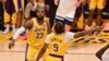  LeBron et Bronny James lors du match d'ouverture de la saison de la NBA entre les Lakers et Minnesota, USA le 22 octobre 2024.