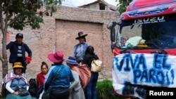 Los manifestantes participan en una protesta exigiendo la renuncia de la presidenta de Perú, Dina Boluarte, en Cuzco, Perú, el 2 de febrero de 2023.