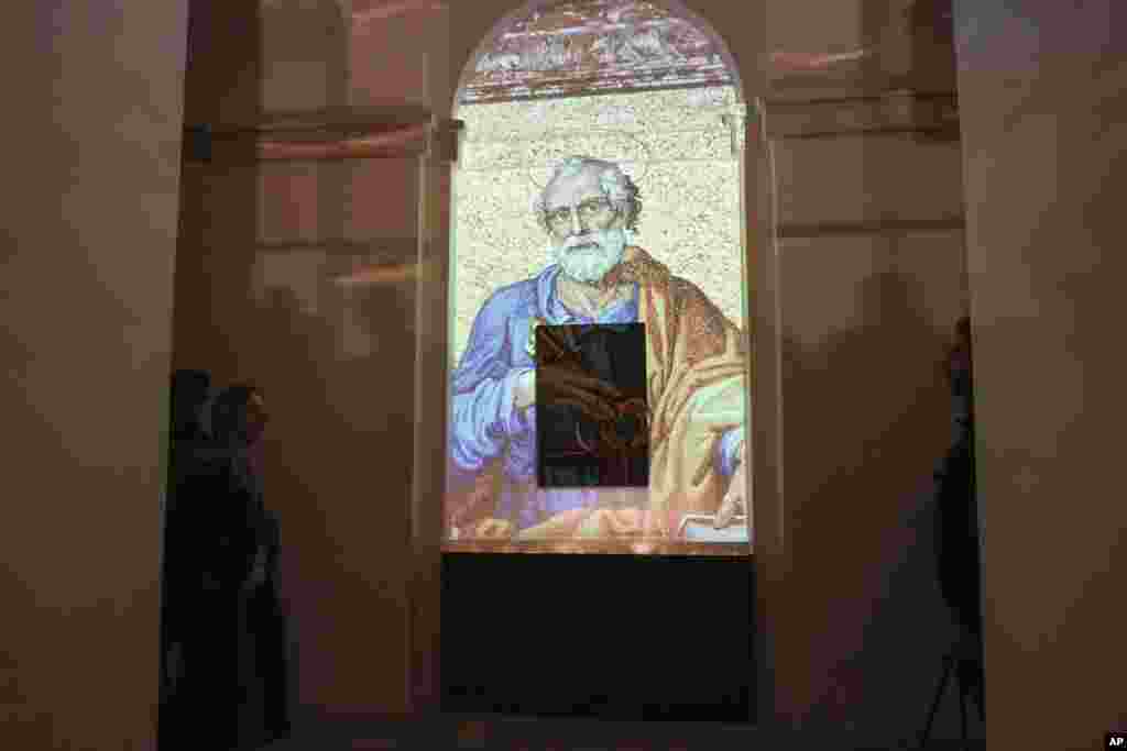 La réplica digital estará en línea junto con dos nuevas exposiciones para proporcionar a los visitantes —reales y virtuales— una experiencia interactiva.